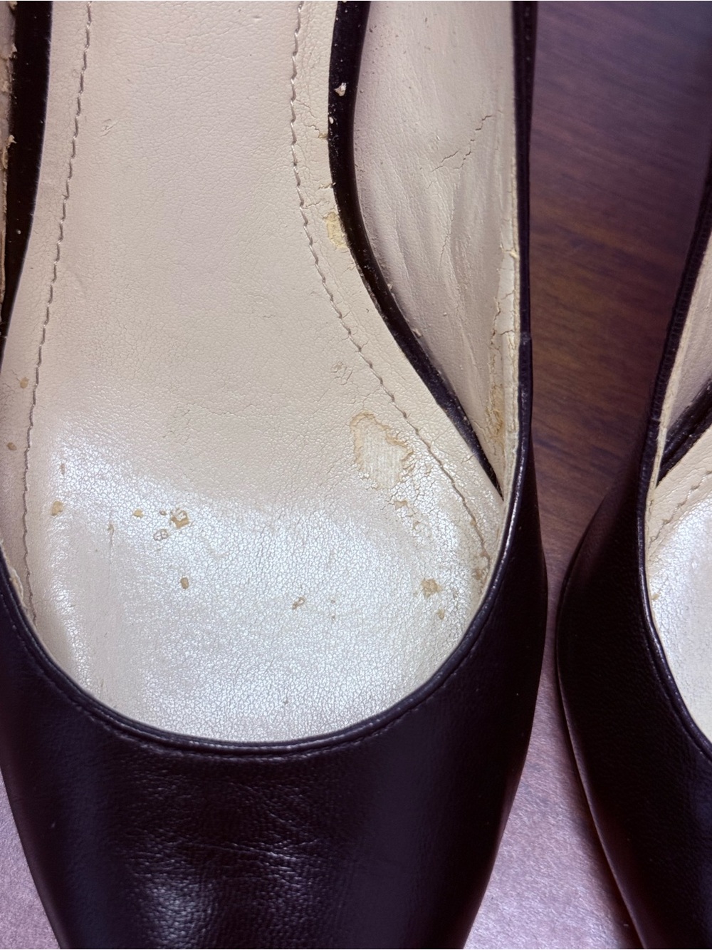 BCBGeneration Women's Black Leather Pumps - size 9 - Picture 4 of 5